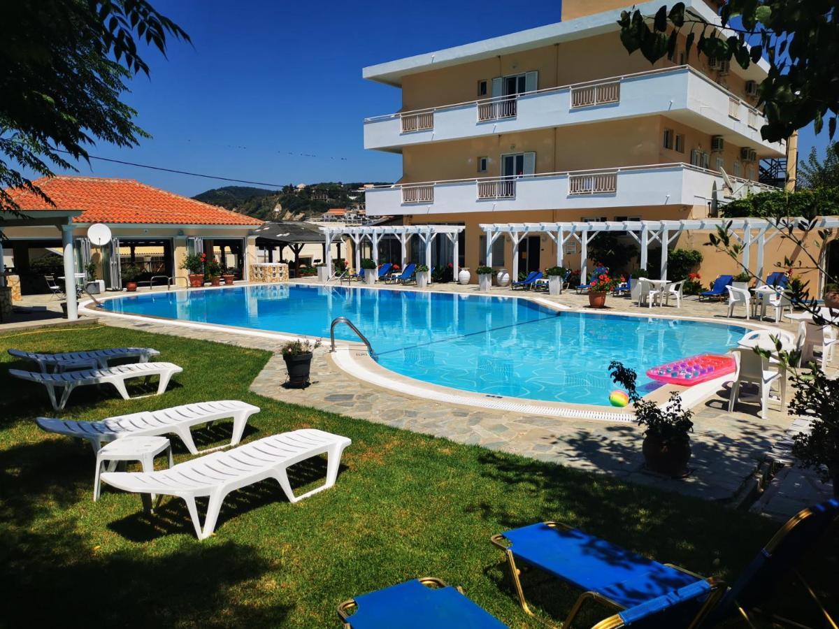 Nafsika Hotel Agios Stefanos Avliotes  Exteriör bild