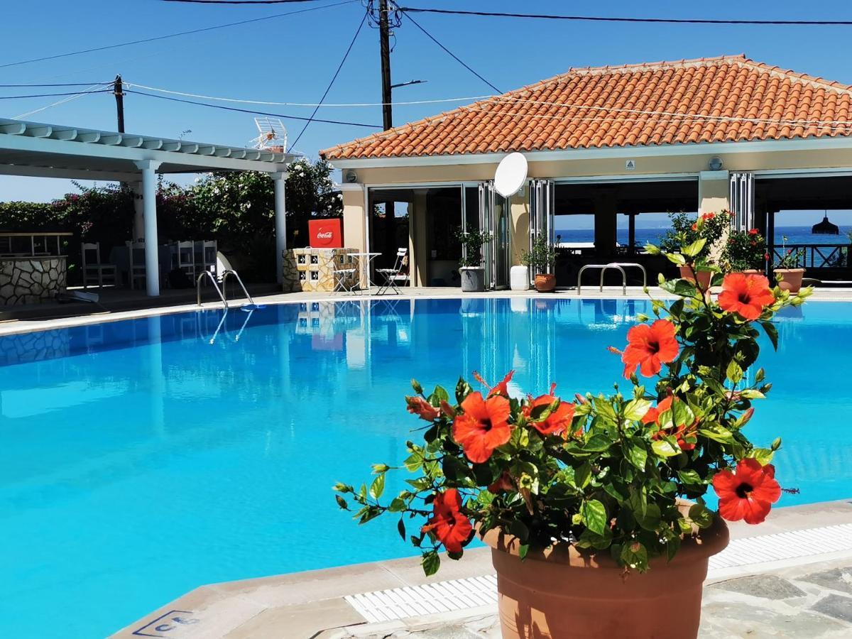 Nafsika Hotel Agios Stefanos Avliotes  Exteriör bild