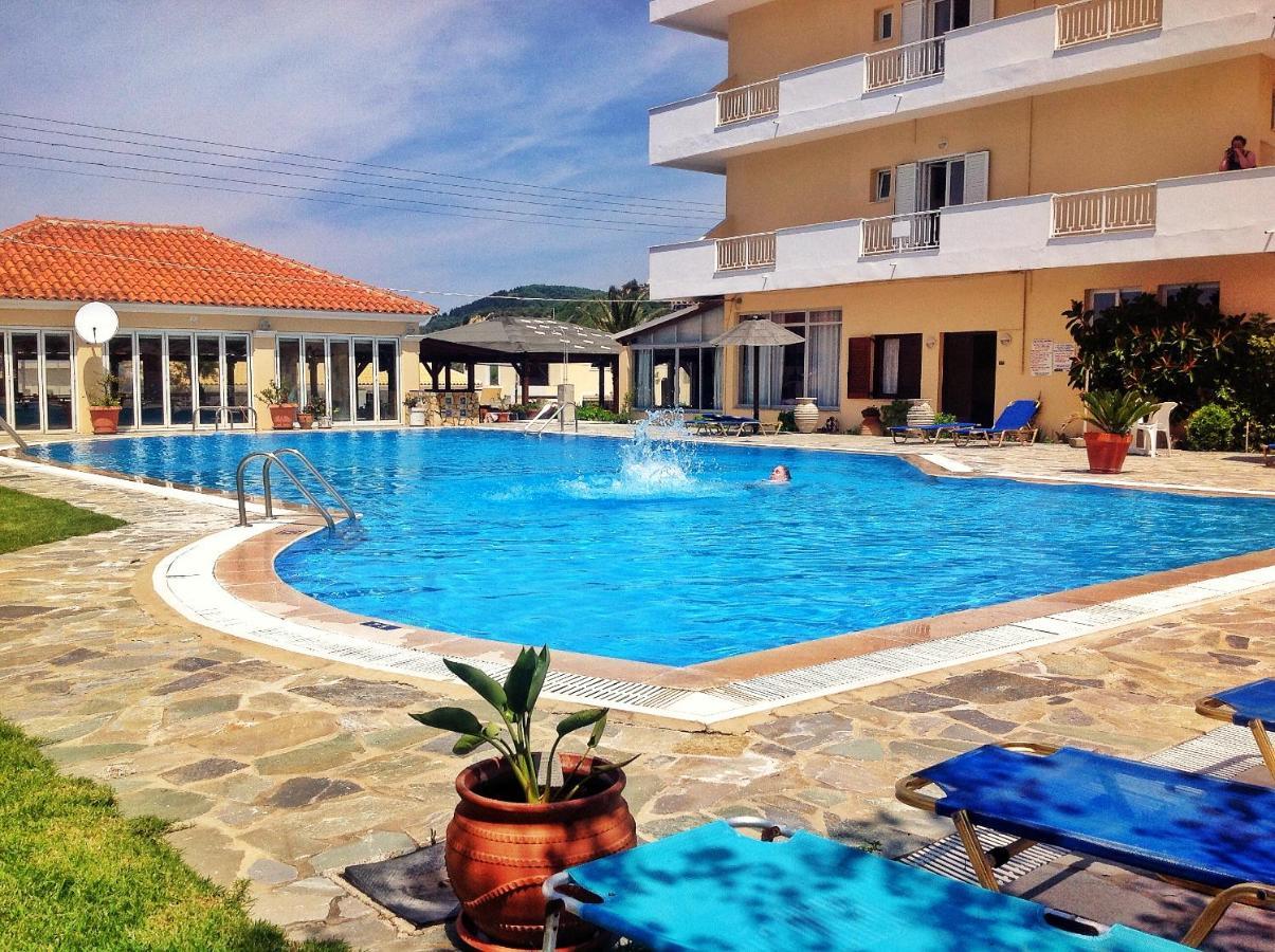 Nafsika Hotel Agios Stefanos Avliotes  Exteriör bild