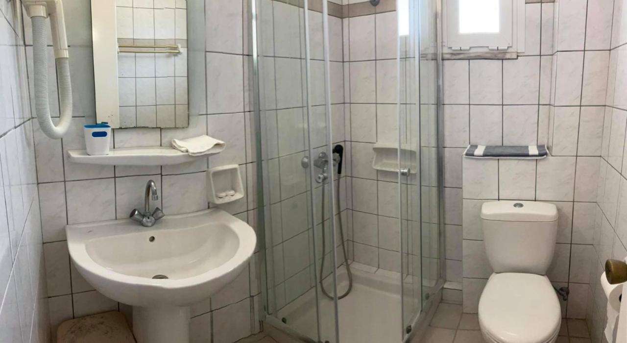 Nafsika Hotel Agios Stefanos Avliotes  Exteriör bild